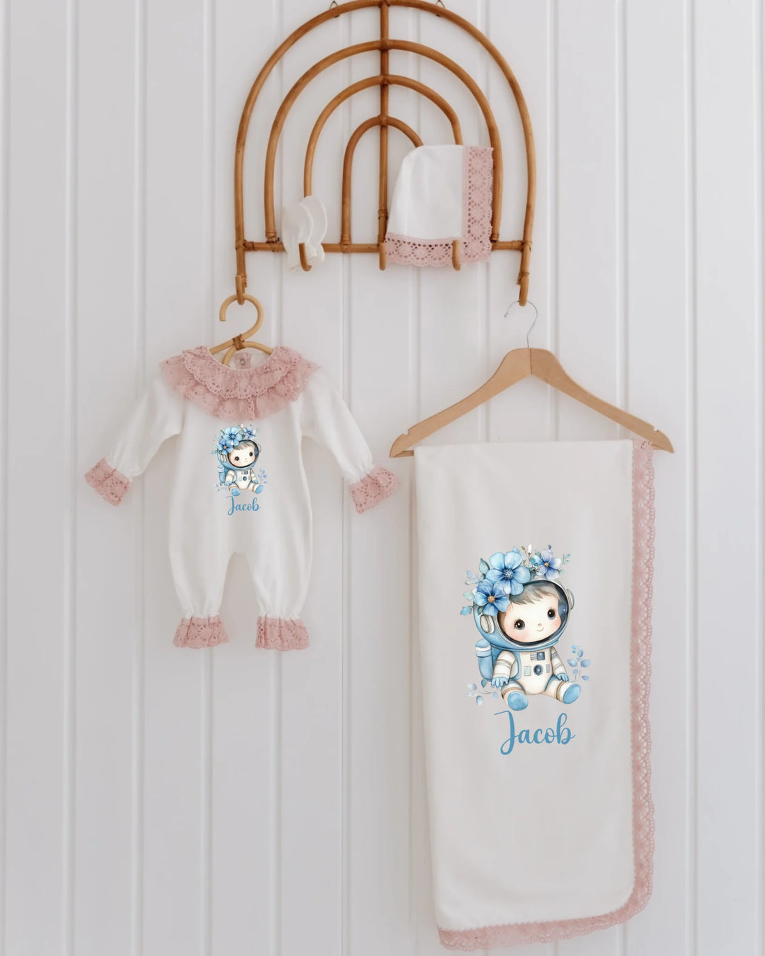 Astronot Tasarımları - Dantelli Hastane Çıkış Seti