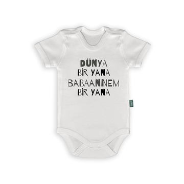 Babaannelere Özel Bebek Body & Zıbın – “Dünya Bir Yana” Yazılı Eğlenceli Bebek Zıbın | %100 Pamuk Kıyafet, organik baskılı isimli zıbın