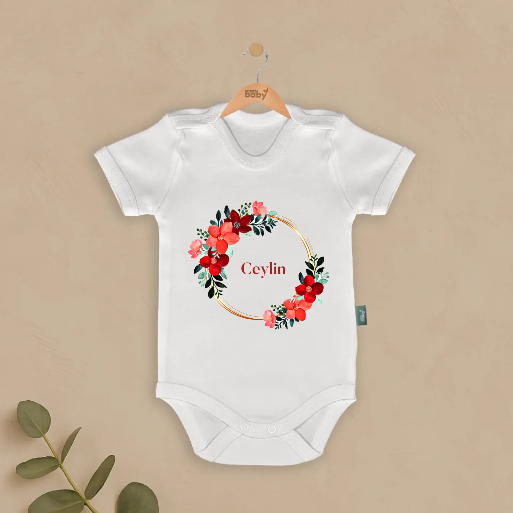 Alt Tag: Çiçekli Çerçeveler - İsimli Bebek Zıbın, kişiye özel tasarım, yenidoğan, 100% pamuklu, nefes alan, bebek giyimi, Can Baby ürün koleksiyonu