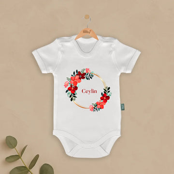 Alt Tag: Çiçekli Çerçeveler - İsimli Bebek Zıbın, kişiye özel tasarım, yenidoğan, 100% pamuklu, nefes alan, bebek giyimi, Can Baby ürün koleksiyonu